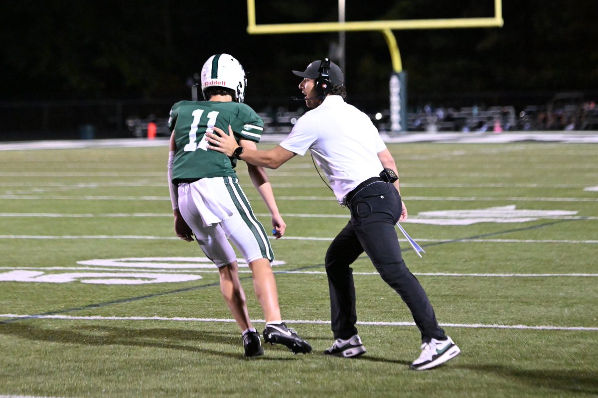 BrianSiebenthal's tweet image. Big win over Revere 14-0!
@GreenmenFB @ACSD_MH @DrPMilcetich @GreenmenNation @Greenmensteward @AuroraGambit @aurorayearbook @auroraathletics @ahsallsports @AuroraGridiron