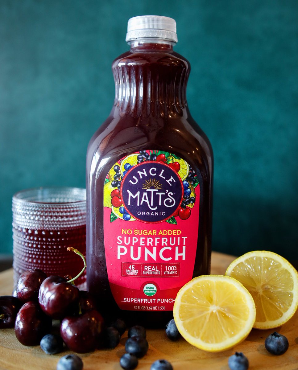 UncleMatts's tweet image. Fruit punch done right 🍒🫐🍍 Uncle Matt’s Organic Superfruit Punch is packed with lemons, cherries, blueberries, pineapple and elderberries. Only 45 calories, naturally sweetened, zero junk!

Stock up now 👉 pulse.ly/bza3qmyf4i