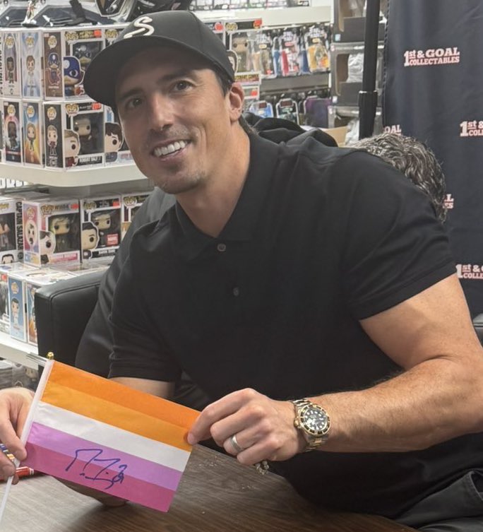 marc-andré fleury with a lesbian flag he signed today at his meet and greet