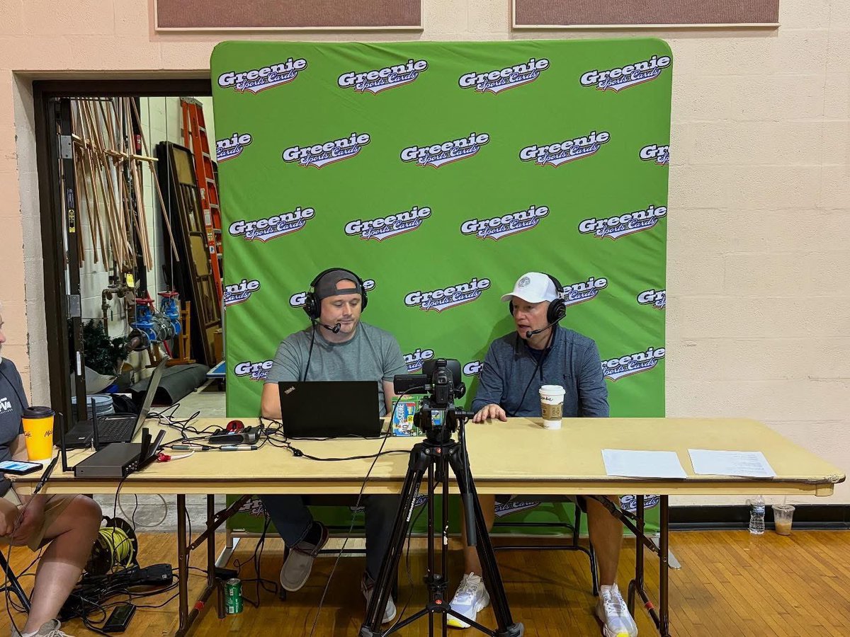 Thank you to Coach Rob Senderoff of <a href="/KentStMBB/">Kent State Men's Basketball</a> for joining <a href="/VTL_Pod/">Voice of The Land Podcast🎙</a> today!

Thanks to <a href="/GreenieCards/">Greenie Sports Cards</a> for having us at their event today 🙏

Great show &amp; great day w/ <a href="/DynastyCLE/">Ryan Mossor</a> &amp; <a href="/LPVProductions/">LPV Productions, Inc</a>!!