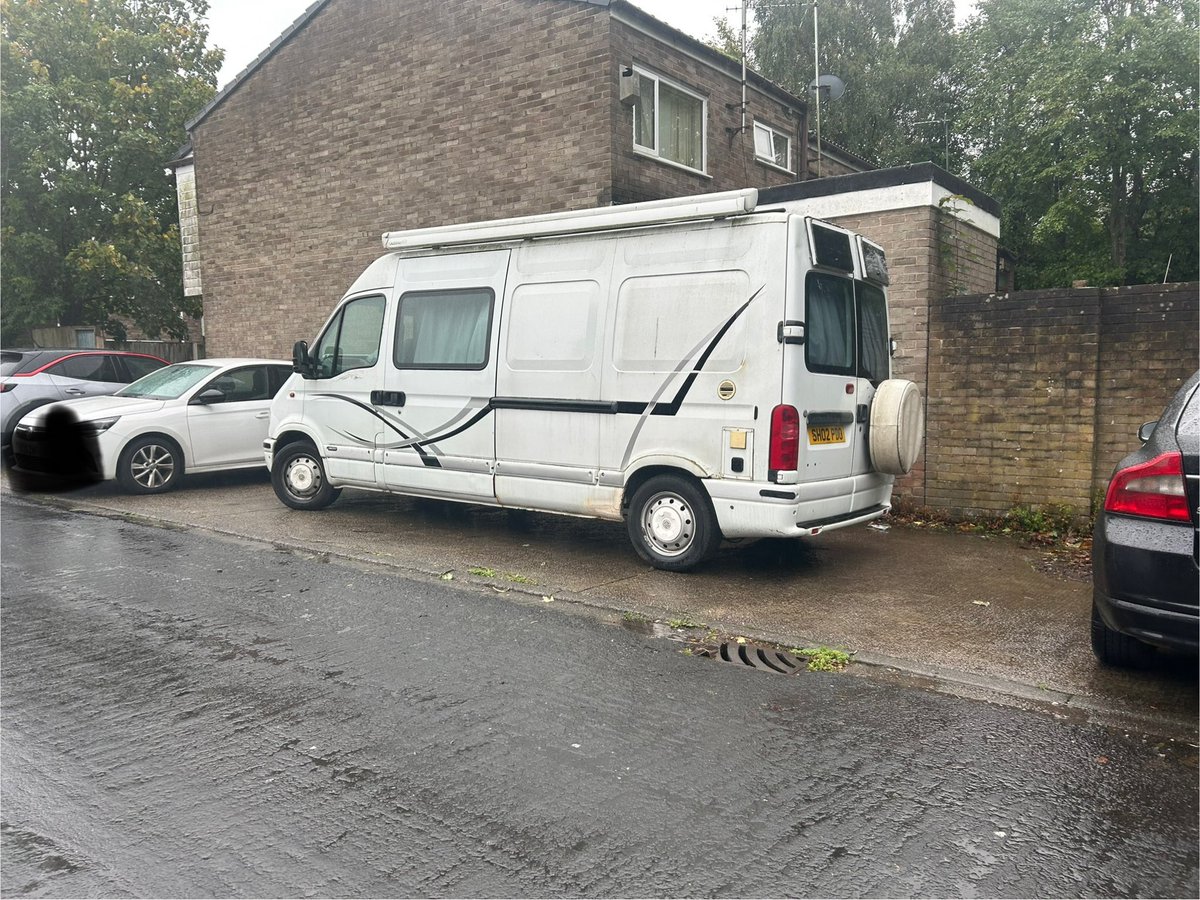 Mega__1979's tweet photo. @LancsPolice @Westlancsbc can something be done about the dumped camper van on BELFIELD (WN8 9HH) it’s taken up 3 spaces causing residents to park over the path resulting in a near miss (20/09) involving a pram and car as the paths are blocked due to this selfishness. https://t.co/3hX76uydoS