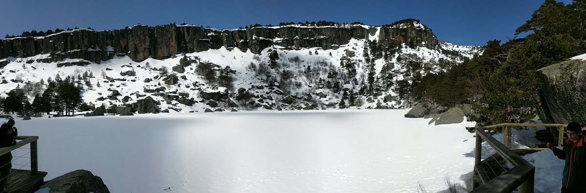 Jose Ara (@escaqueitor68) on Twitter photo <a href="/DailyPicTheme2/">Daily Picture Theme</a> #DailyPictureTheme
#Incredible view of "Laguna Negra" (Soria 🇪🇦) completely frozen. <a href="/DailyPicTheme2/">Daily Picture Theme</a> #DailyPictureTheme
#Incredible view of "Laguna Negra" (Soria 🇪🇦) completely frozen.