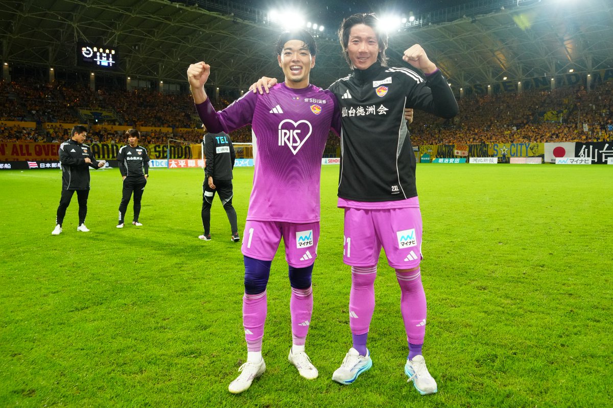 vega_official_'s tweet photo. 勝利の記念写真��
#VEGALTA #PASSION_限界を超えろ #30山形 https://t.co/vFTeSeQ52o