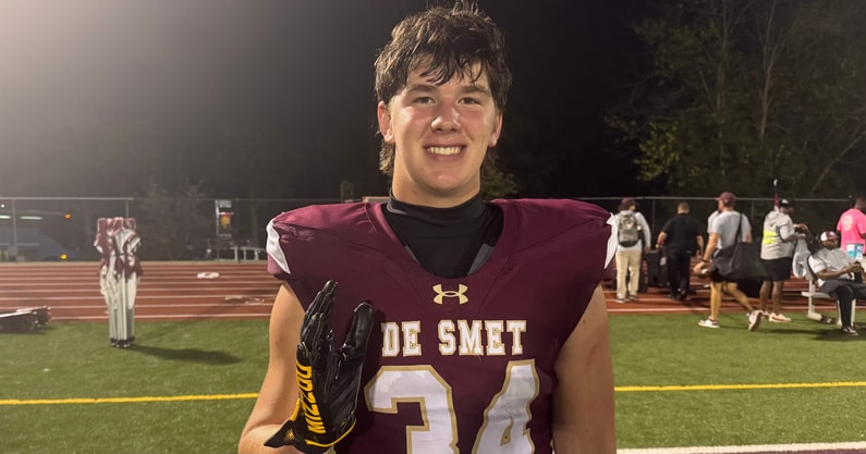 Ridge Janes is one of the few '28 TEs to hold an early Michigan offer. 

The Top 100 recruit is teammates with Wolverine commit Titan Davis, so he already knows plenty about the program. 

“I just can’t wait to get on campus,”

More here: on3.com/teams/michigan…