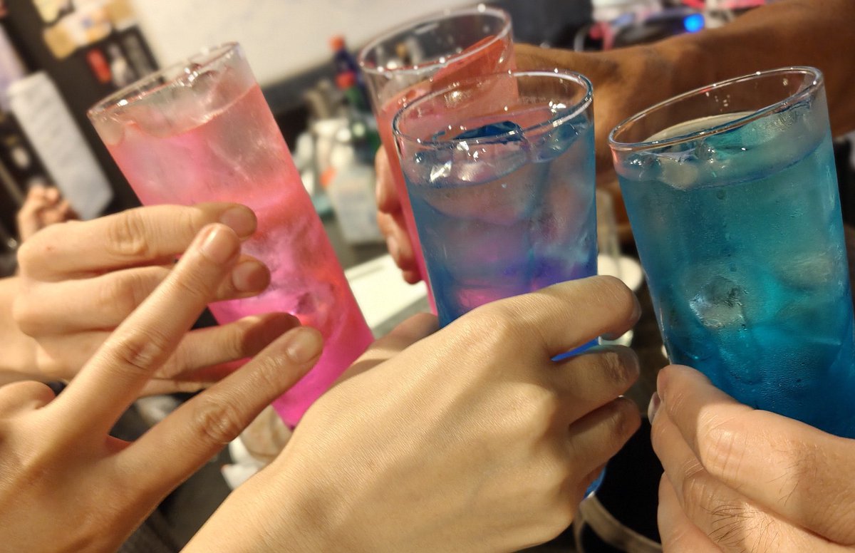 #FAHRENHEITの美食倶楽部『秋来ぬと 目にはさやかに 見えねども～長月の陣～小鳥遊バースデー★後夜祭』ありがとうございました🙏

次は11月に開催予定だよー！！
日程とメニューは決まり次第発表するので、また遊びに来てねん🤟😎

＼乾杯～！！ᐠ( ᐛ )ᐟ🍻ᐠ( ᐖ )ᐟ／