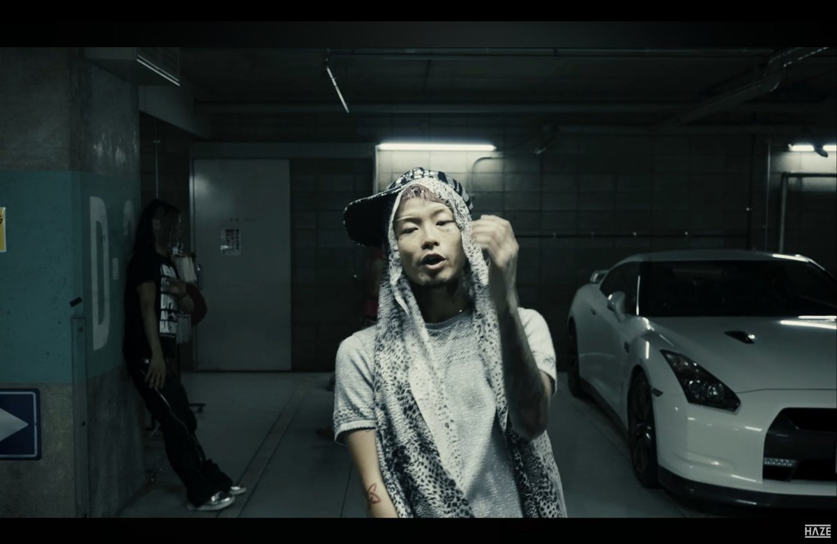 SlumHoodStar8's tweet photo. ▌REVIEW  ▌
夜の快楽と危うさへと引きずり込む｜大阪・寝屋川のラッパー YOODAI が、新曲『UNDER SHOW』をリリース

https://t.co/Lk66NxviKV https://t.co/p5xPBZWkWK