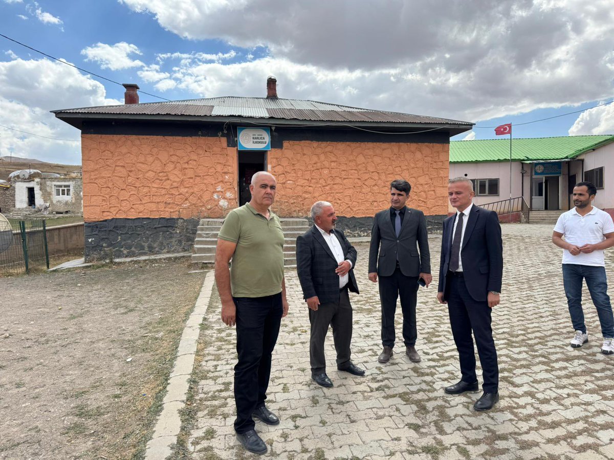 Kaymakamımız Sn. Erkan MİNUZ;

📍Tükenmez
📍Uğurtaş
📍Alakoyun
📍Karlıca
📍Demirkapı
📍Kandildağı
📍Kaynaklı ve
📍Adımova

köylerini ziyaret ederek köy muhtarlarımızdan bilgi alıp vatandaşlarımızın sorun ve taleplerini dinledi.