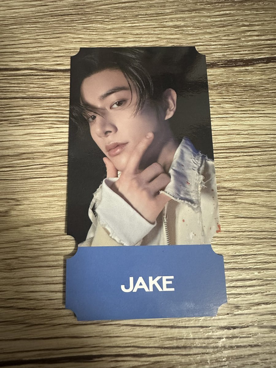 ooooAKANEoooo's tweet photo. ENHYPEN CAFE 交換

【譲】　JAKE 
【求】　SUNGHOON

cafeの予約特典のジェイクをソンフンと交換可能な方、お気軽にお声掛けください😊
郵送希望です📮

#ENHYPEN
#ENHYPEN_JAKE 
#ENHYPENCAFE
#ENHYPEN交換 https://t.co/7EVUF0jHHL