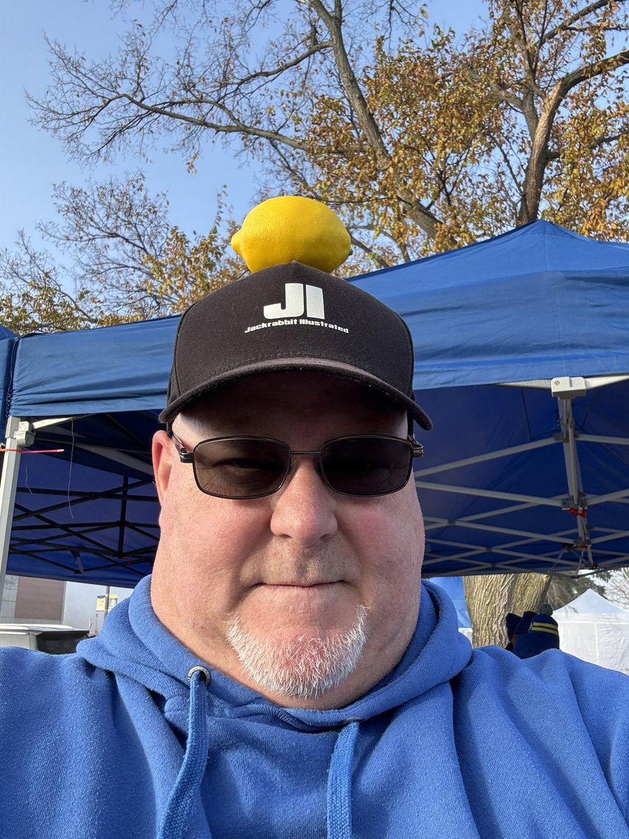 The Jacks are on an improvement week, but there are no weeks off for the <a href="/AlexsLemonade/">Alex's Lemonade Stand Foundation</a> fight against childhood cancer. Who is with me to do a #LemonTopChallenge where <a href="/NM_Financial/">Northwestern Mutual</a> will donate $10 for each post. I always support our #GoJacks Captain #ChaseTheCure take a photo of