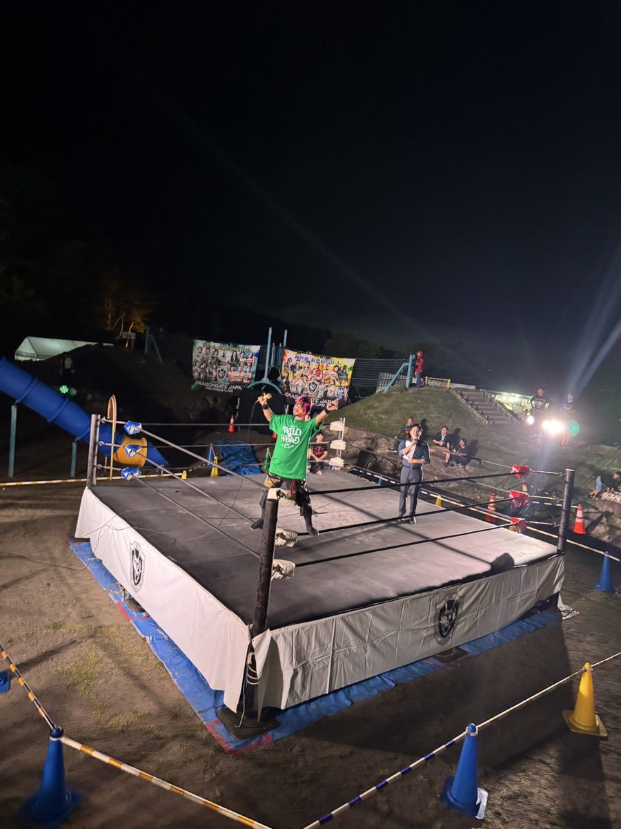 problem0128's tweet image. #DRAGONGATE では初の中津川、初の音楽フェスイベントとのコラボ
プロ講のときはこれだけの人でしたが、試合が始まればこんなにたくさんの人が
今度はフェスもしっかり楽しむぜぇ
また来年会おうぜぇ
じゃ〜な‼︎
#中津川ウッド