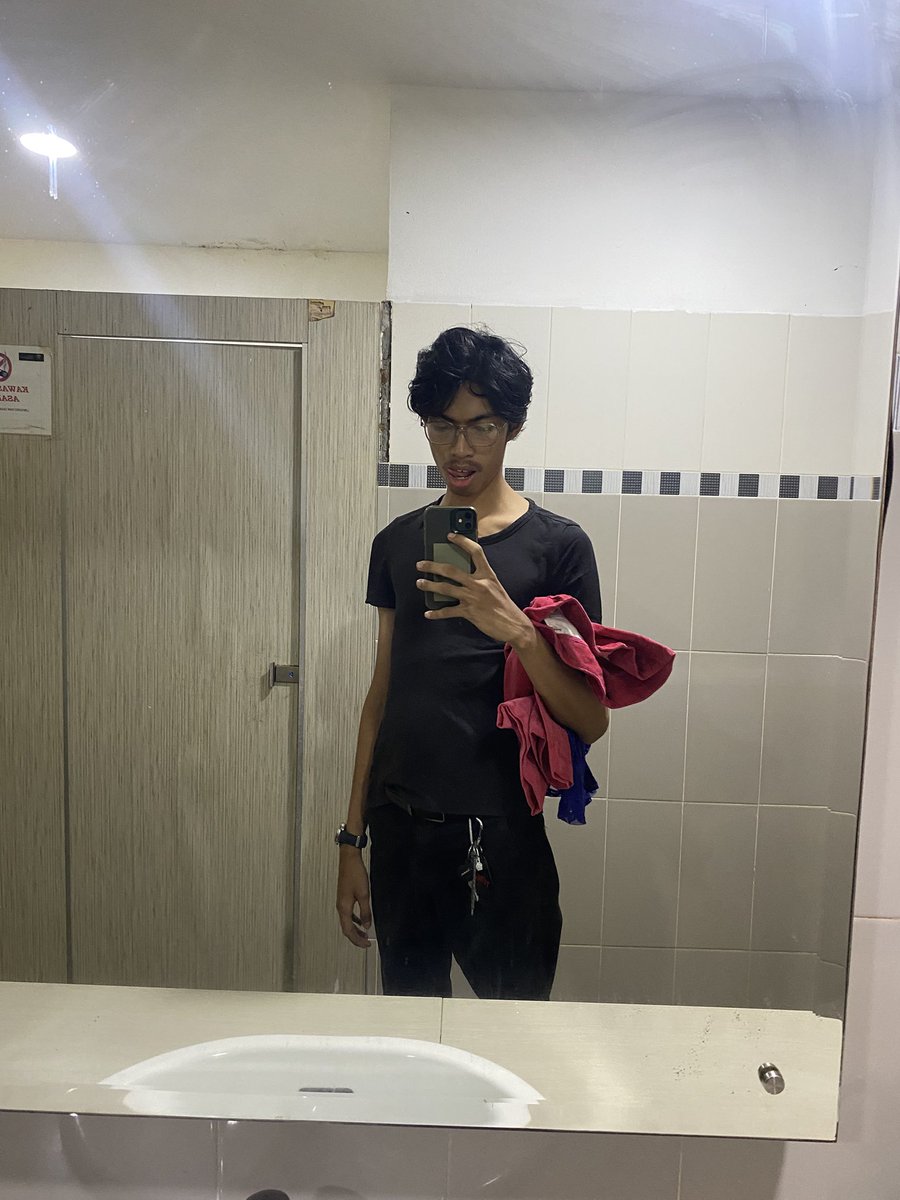 otw S.Hum(or) tweet media