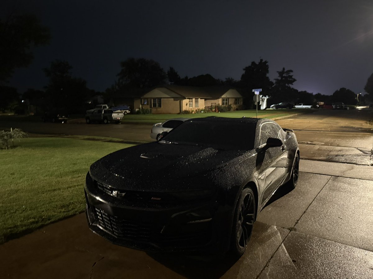 yt lividfv tweet media