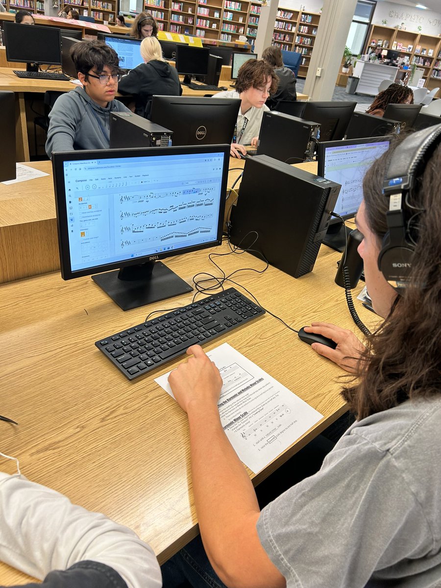 Kingwood High School Library tweet media