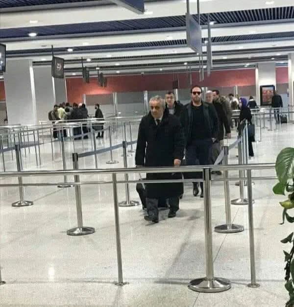 المهم راه حزم حقائبه وجاي للرحبة ديال البهايم لي فكازا