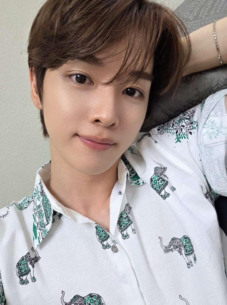 mfvsce's tweet photo. ㄴㅁ 청순해 이 각도로 찍으면 그냥 무조건 100퍼센트의 확률로 잘나옴 https://t.co/R7VPLnT10l