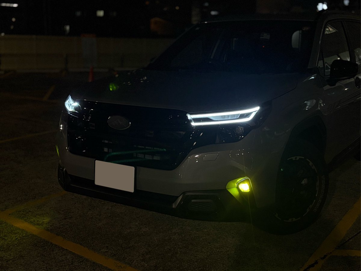 56_one_maker's tweet photo. ゴロワンメーカーは、SLフォレスターの魅力を高める、オンリーワンなデカールを開発中です✨こんなフォグ周りはいかがですか!?ハニカムカーボンラッピング&イエローフィルムです。少しずつ涼しくなってきたので、デカールの貼りやすい季節ですね😊
#slforester #forester https://t.co/sOeYlqEHrV