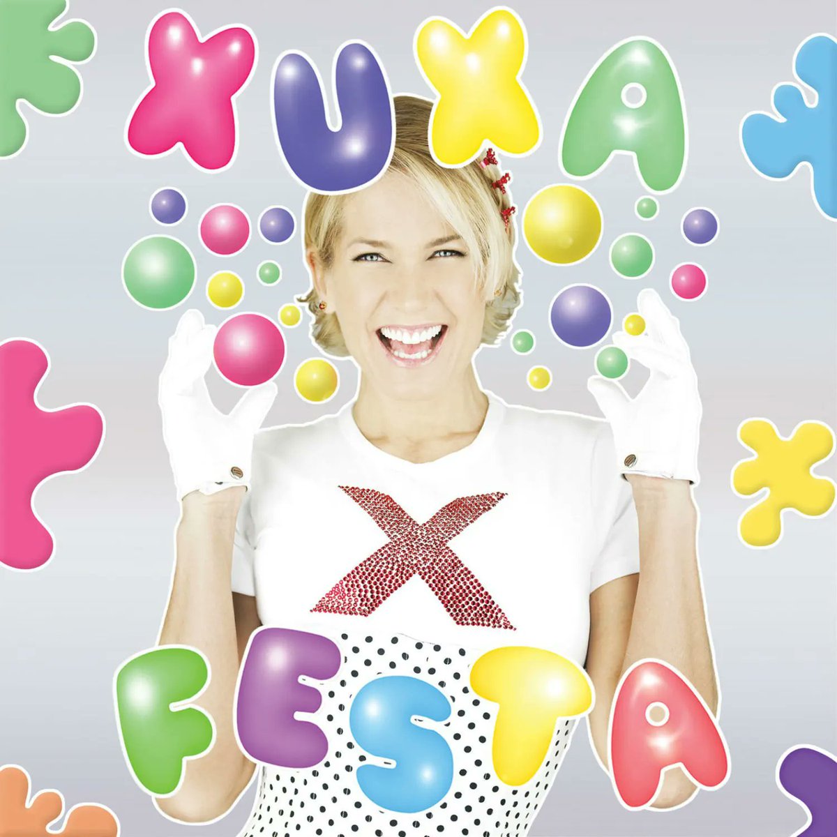 há 20 anos, era lançado o "xuxa festa", também conhecido como "xspb 6". confira 20 curiosidades sobre o álbum nesta thread

segue o fio 🧶