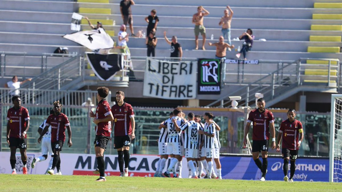 PicenoTime's tweet photo. Livorno-Ascoli 0-3: monologo bianconero all'Ardenza con Curado, Gori e D'Uffizi. Vitale ancora imbattuto https://t.co/gYAqD8AfxL #seriec #LIVASC #LivornoAscoli https://t.co/8tu8EILsEe