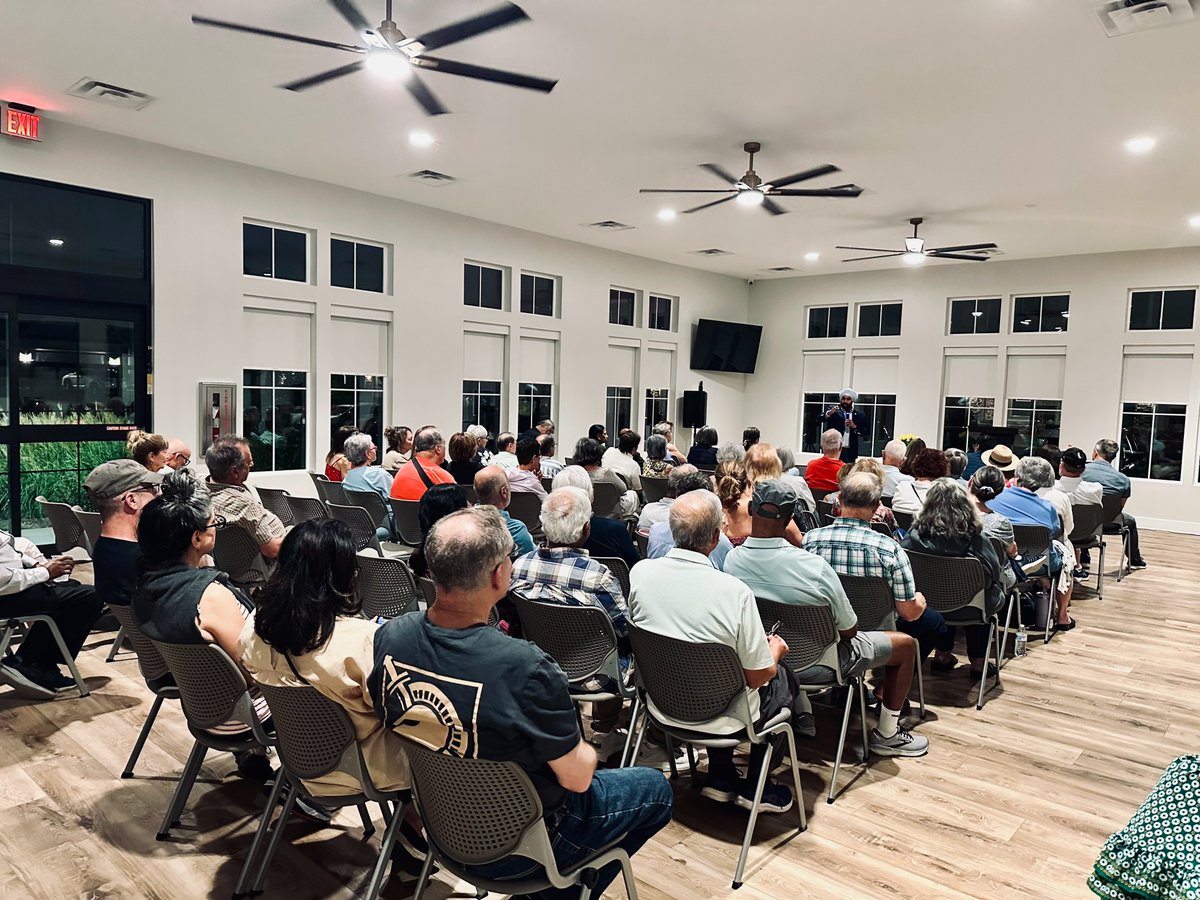 Packed house in Birchwood last night as we discussed health care, power lines, and the economy. Loved the incisive questions and how knowledgeable the residents are.