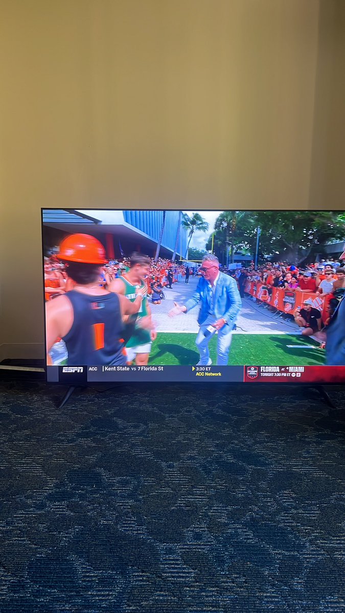 <a href="/BCFootball/">Boston College Football</a> bye week activities:

Got excited because a young lad at the U with a strong name got picked for the kicking contest. 

Not saying I could make a 33 yarder (I can’t), but Giovanni needed a little more practice. 

Onto bigger and better, my fellow paisan. 🇮🇹