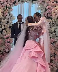 ComplexCut's tweet image. Everything about #Monaleo and #Stunna's wedding is a fairytale. From their magical pink garments and flowers to their unbridled love and devotion. They are meant for each other and married with their souls. He couldn't stop crying at the sight of her beauty. #Stunna4Leo