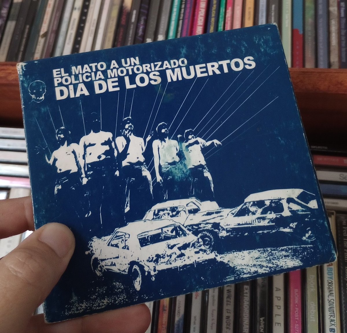 Voy a subir al techo a ver
Admiraré el desastre
Bajo la luz de la luna gigante