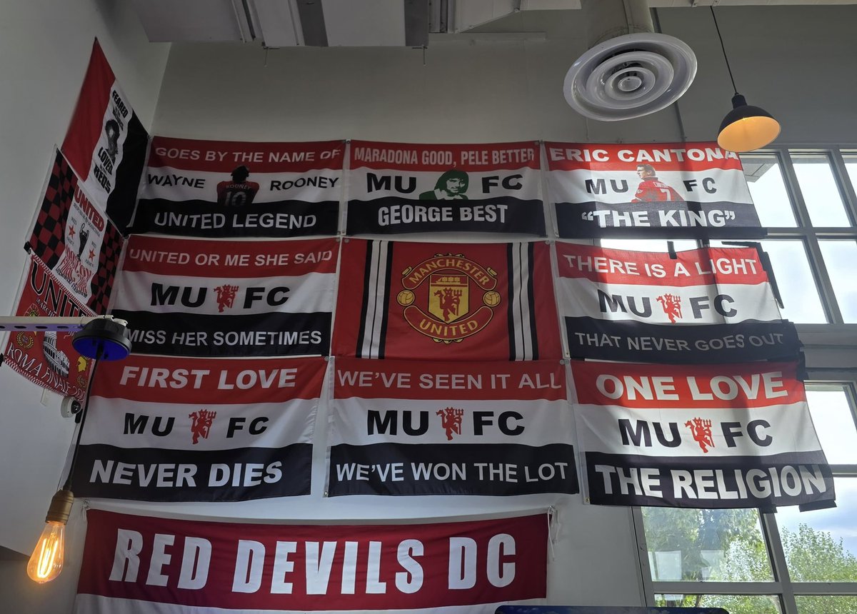 RedDevilsDC's tweet image. Doors are open at @solacebrewing for United vs Chelsea. Get in, get on the Red Devils DC lagers, back the lads. See you there! COME ON UNITED! 🔴⚪️⚫️

#MUFC #RedDevilsDC #DC #DMV #UTFR