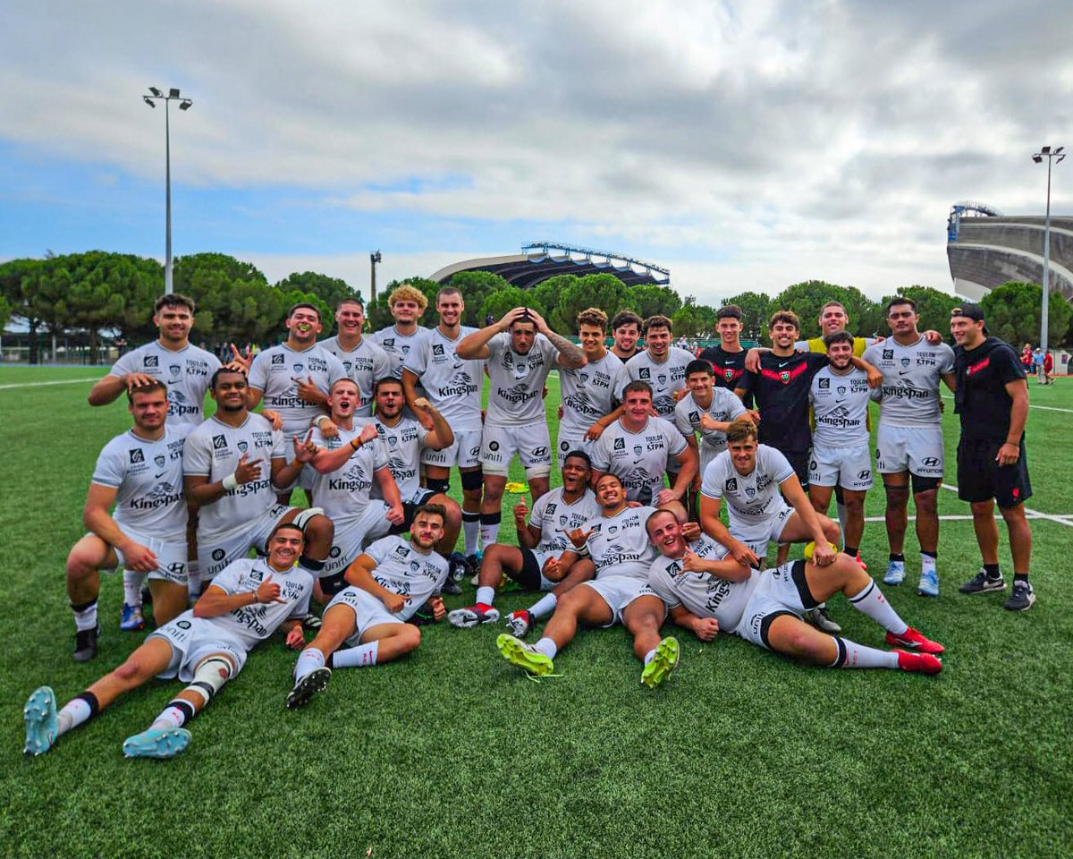 La première de la saison 👌

Nos jeunes Toulonnais se sont imposés 28 à 15 face à Béziers 💪

#ParceQueToulon