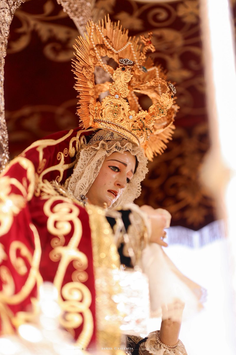 La Mirada…  
<a href="/HdadJudios/">Hermandad de los Judíos</a> #MagnaHuelva #magnamariana2025