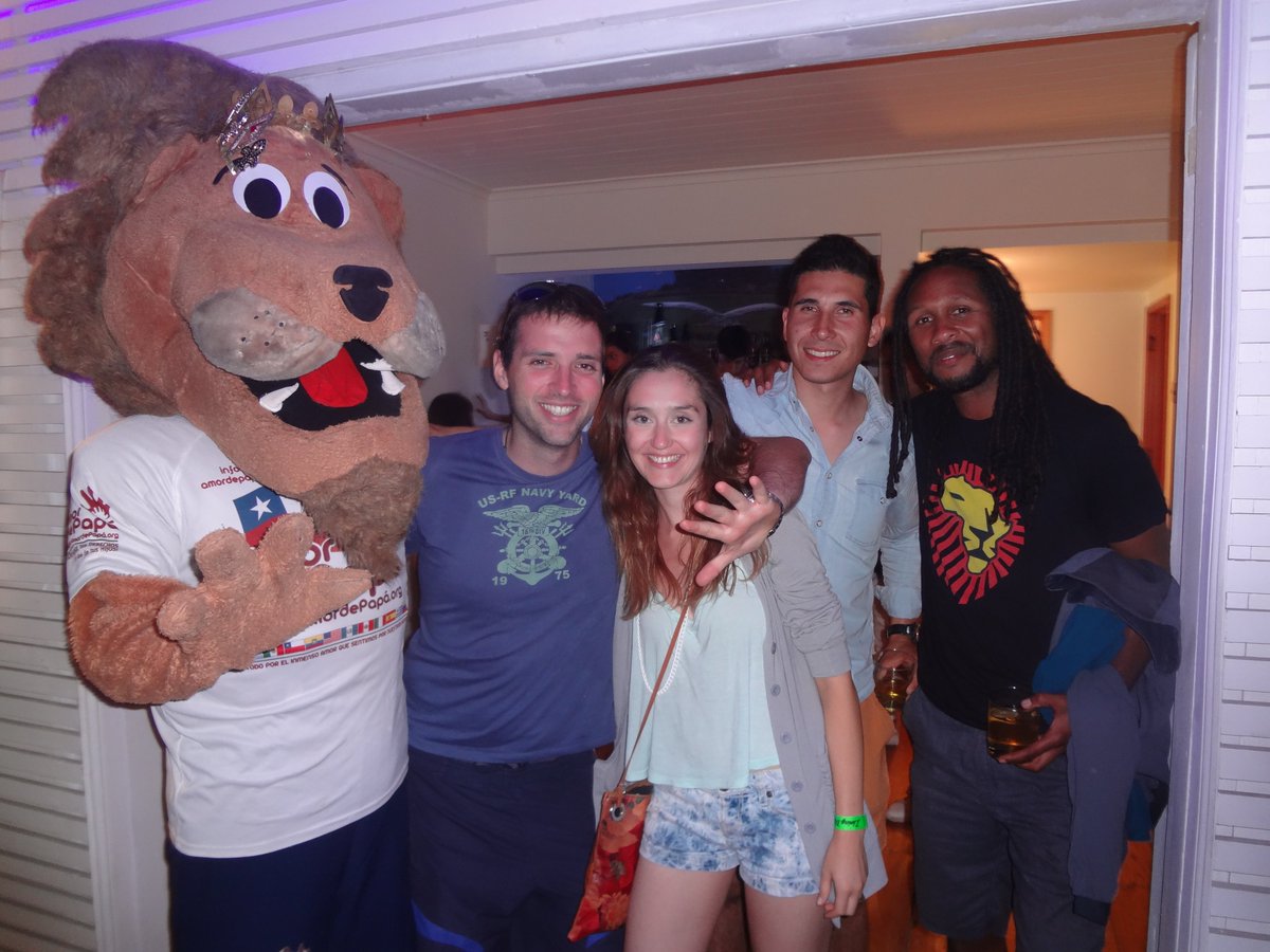 DefensorNinoCL's tweet image. ¡SIEMPRE EN ACCIÓN! @PapaLeonKreato durante nuestra campaña de difusión nocturna de nuestra #LEYAMORDEPAPÁ

Le recordamos:
CAPACITACIÓN ESPECIALIZADA Y PERSONALIZADA ONLINE en #LEYAMORDEPAPÁ 

INFÓRMESE escribiendo a reservas@leyamordepapa.cl

 amordepapa.org
@AmordePapa