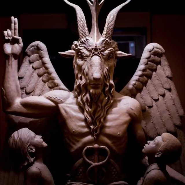 GlobeEyeNews's tweet photo. BREAKING: 

Russia decided to seize the financial assets of individuals linked to international Satanists. https://t.co/skFjQ1OUq5