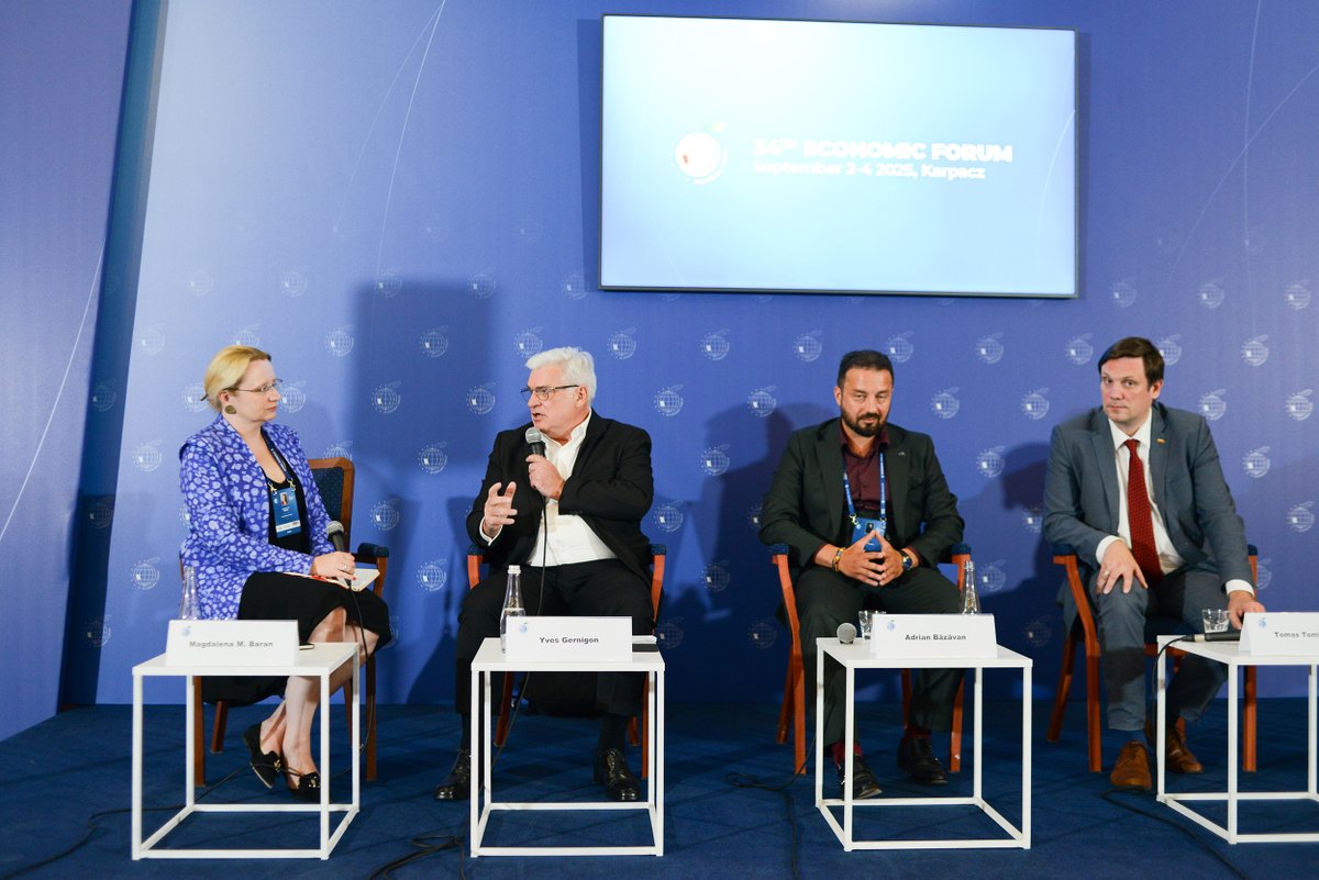 Parti Fédéraliste Européen tweet media