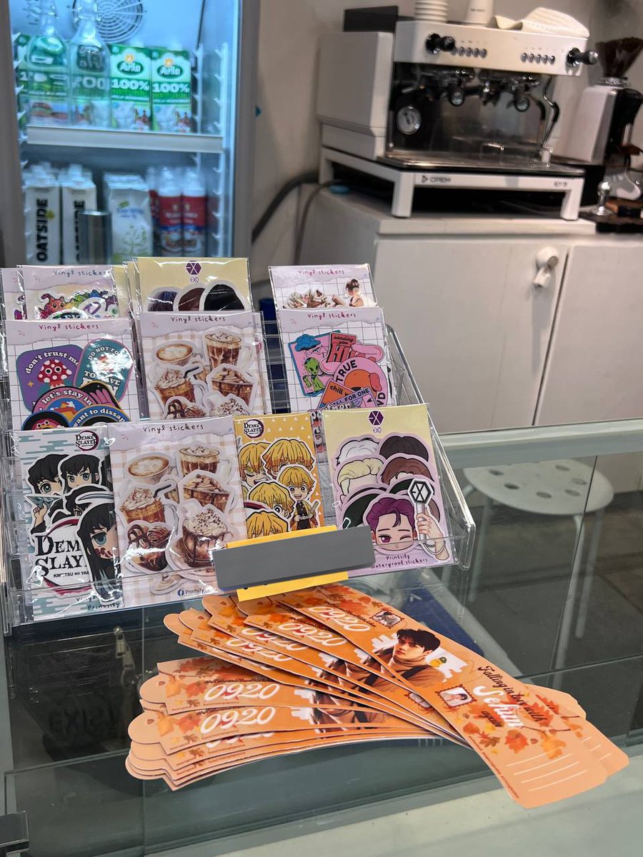 ANG DALDAL PALA NUNG HOST NIYO KANINA AWLRIGGGHHHTTT! 

SANA PO NAG ENJOY KAYONG LAHAT !! 🫶🏻

Extra cupsleeves are still available at <a href="/cafe408_/">CAFE 408</a> QC branch! 🍂

Thank you so much again—we hope everyone made it home safe 🧡