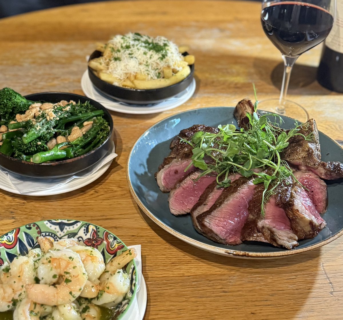 Fancy Surf &amp; Turf? Enjoy our 800g Cote de Boeuf with 8 North Sea King Prawns in Garlic Butter &amp; 2 Side Dishes of your choice. 

Pre order/pre pay via our website 48hrs in advance through our website. 

Available Sept-Nov. #NorthQueensferry