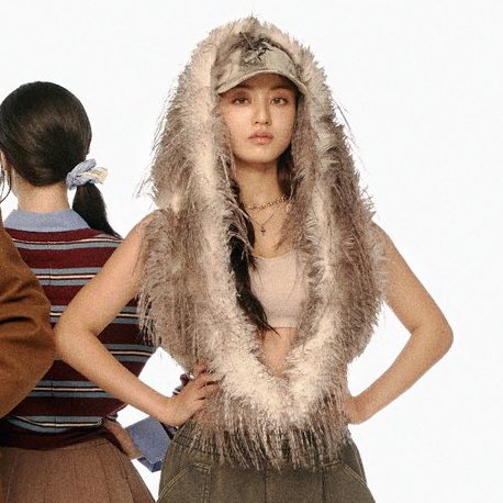 JIHYOBRAZIL's tweet image. aquela amiga que não cansa de servir 😮‍💨