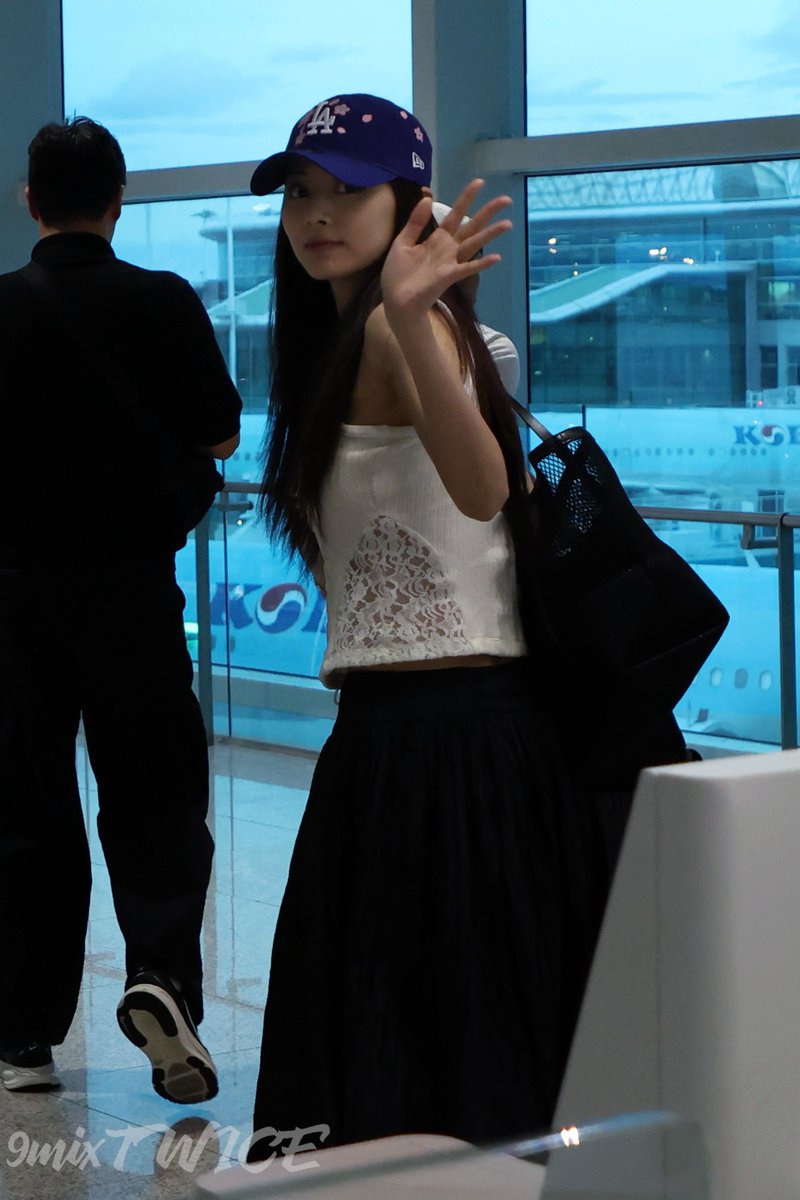 250920 

🥰🥰🥰

#트와이스 #TWICE #쯔위 #Tzuyu