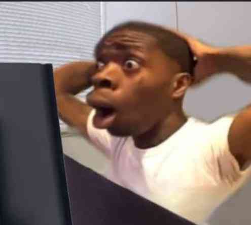 Mfs when artists excercise their artistic freedom and exaggerate body types that may not necessarily exist in reality (Apparently this means they don’t know what a real person looks like):