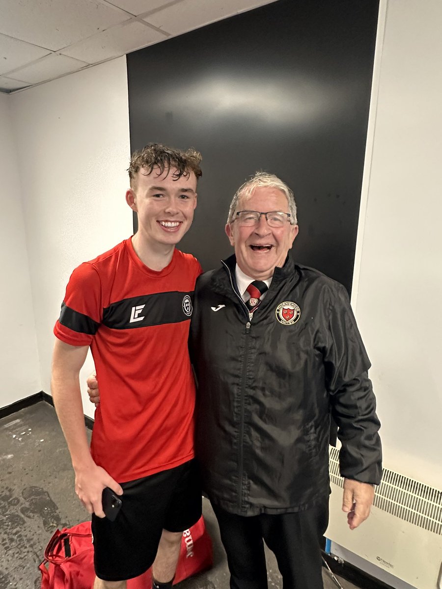 Thorniewood United FC tweet media