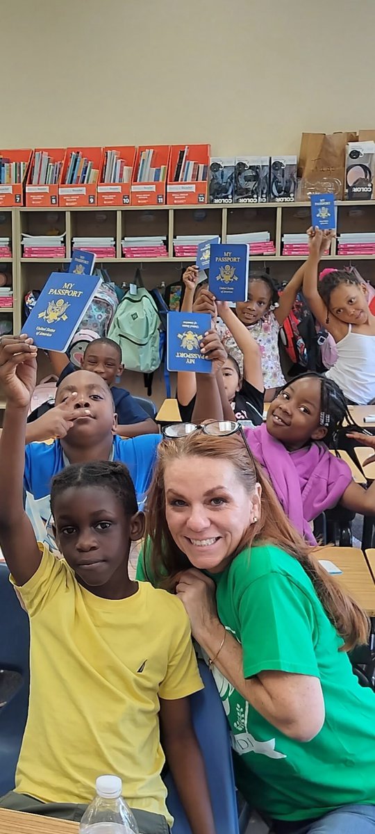 We wrapped up Start With Hello Week, but the kindness continues every day 💙💛