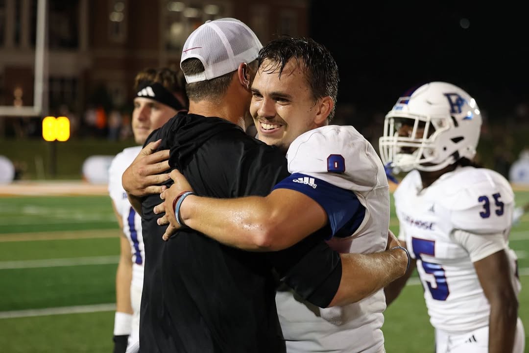 ❄️ STONE COLD QUARTERBACK ❄️ <a href="/Collin_Hurst8/">_.8shotz</a> 

𝐅𝐮𝐥𝐥 𝐈𝐧𝐭𝐞𝐫𝐯𝐢𝐞𝐰: podcasts.apple.com/us/podcast/fcs… 

<a href="/BlueHoseFB/">PC Football</a> is off to a historic 3-0 start, and at the center of it all is quarterback Collin Hurst. He talks about there being 𝓝o 𝓞ther 𝓦ay. (<a href="/Coach_Englehart/">Steve Englehart</a>) 

Mercer ✅