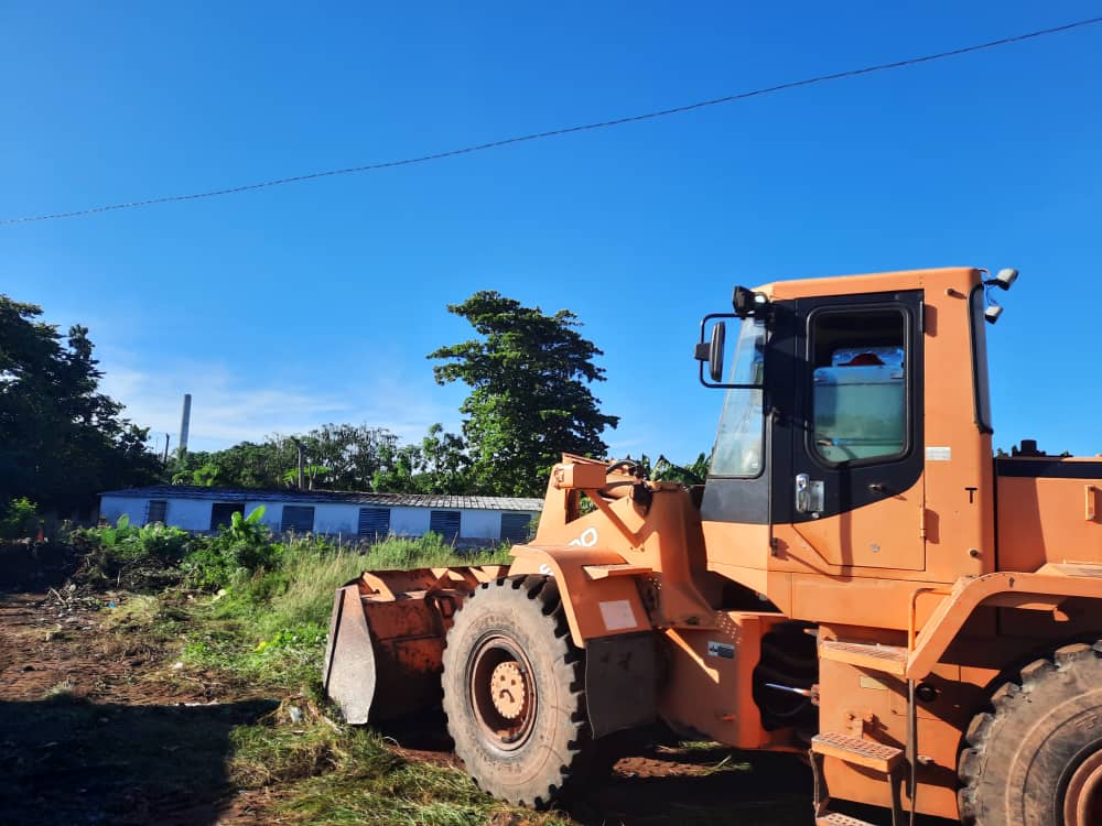 Seguimos de pie y combatiendo con el deseo de mantener la higienizacion del municipio en el día territorial de la defensa en el Consejo Popular Australia #MatancerosEnVictoria