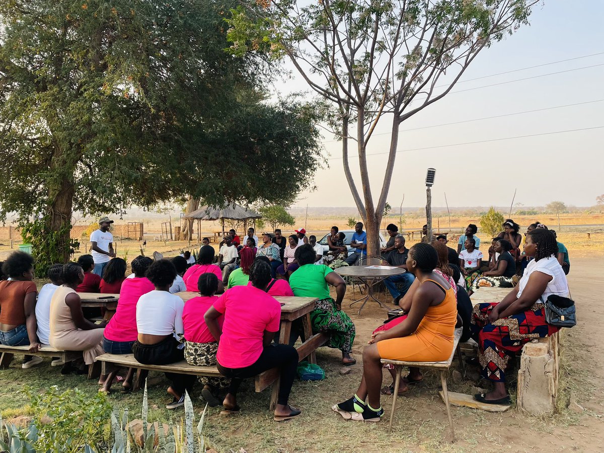 BitcoinVicFalls's tweet photo. Amazing meetup in Mukuni Vilage.

Located near Victoria Falls in Zambia, is the main settlement of the Mukuni Chiefdom, home to the Leya people. Founded in the 13th century, it has around 7000 residents. The village relies on tourism and crafts for income.

Signal is high 🔥 https://t.co/EKakWpXuLl