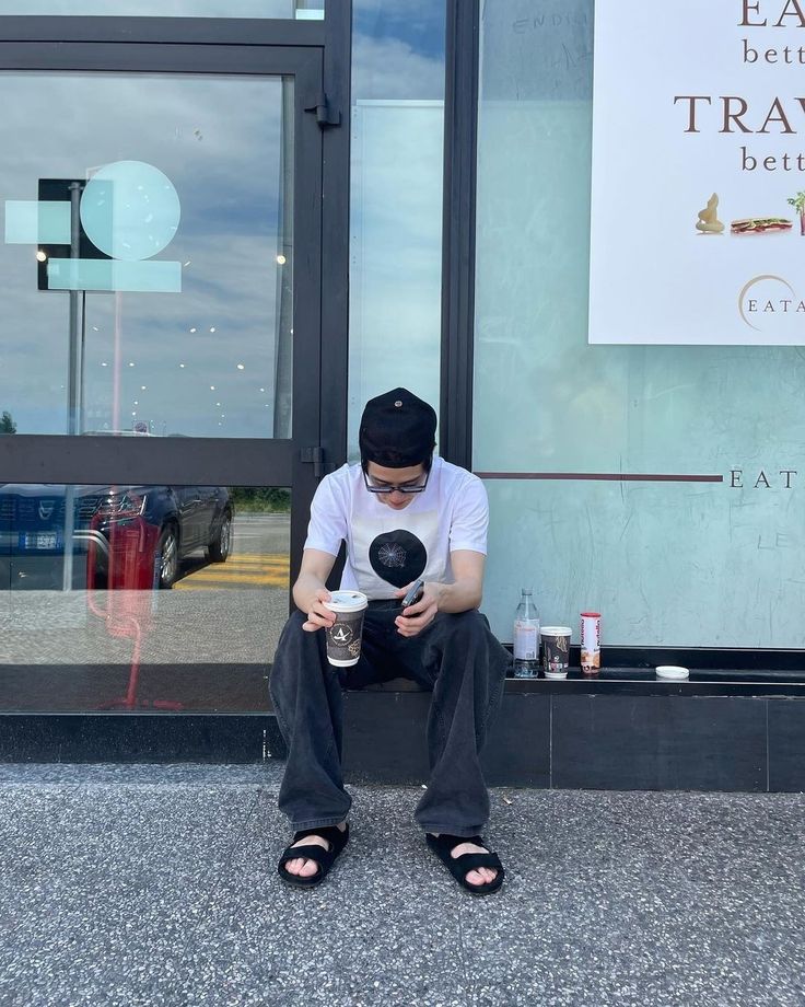 𝘈𝘯𝘢𝘯 tweet media