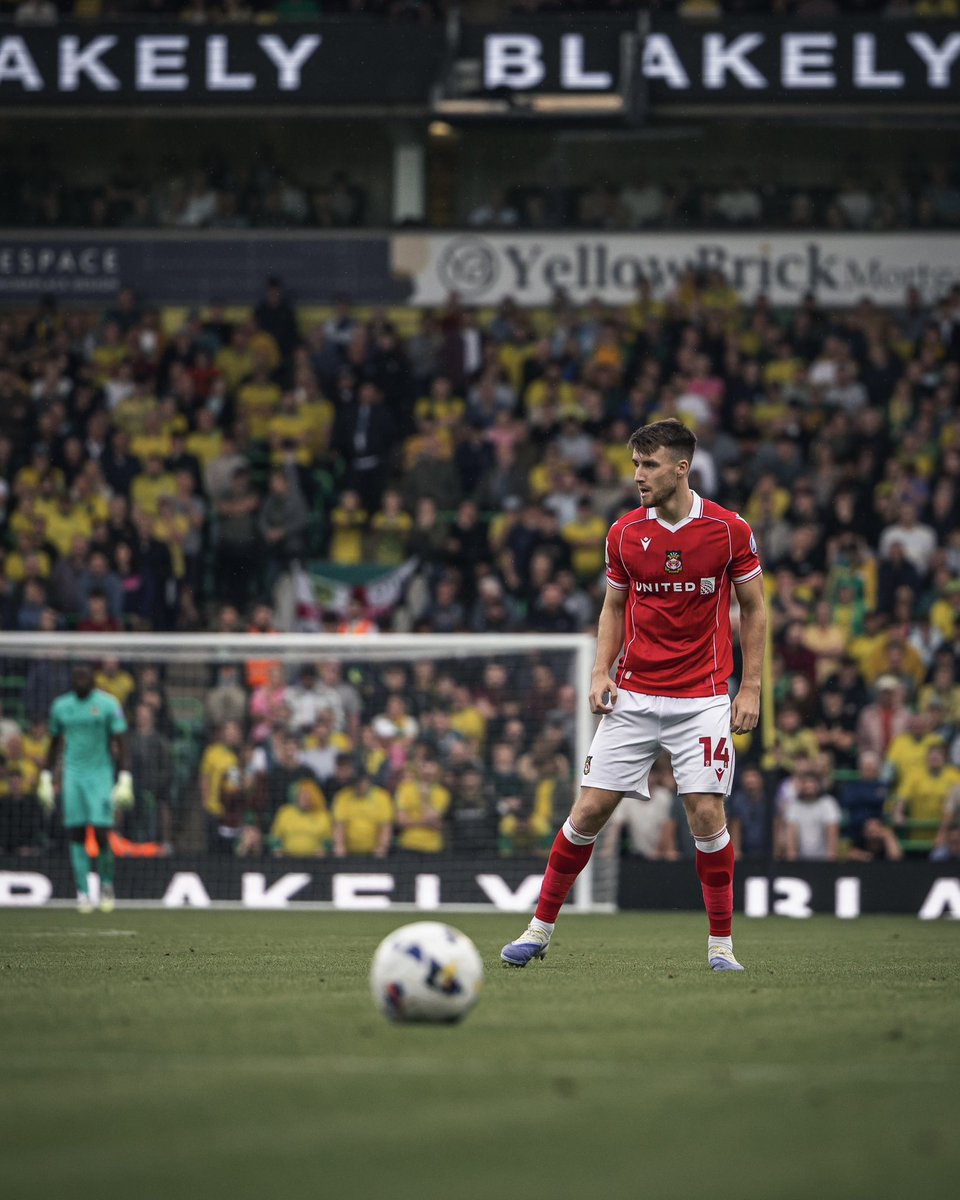 Wrexham_AFC's tweet photo. Great to see you out there, George 👏

🔴⚪️ #WxmAFC https://t.co/hpspMjhUDk