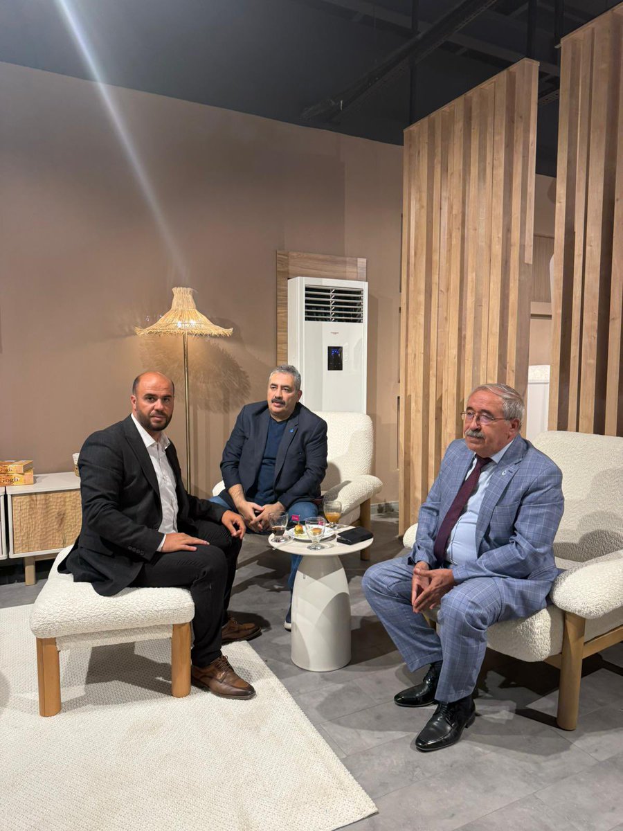 ErolOngur's tweet photo. Deva Partisi İl Başkanımız Sayın Ekrem Kurt ve İl Yönetim Kurulu Üyelerimizle birlikte Konfor Mobilya’nın yeni Gaziantep şubesi açılışına katıldık.

Rabbim, şube başkanı Sayın Fadıl Yılmaz’a ve tüm Konfor Mobilya ailesine helal ve bereketli kazançlar nasip etsin.

Gazişehrimizin ekonomisine ve istihdamına katkı sunacak bu güzel girişimin hayırlara vesile olmasını diliyoruz.

#Gaziantep
