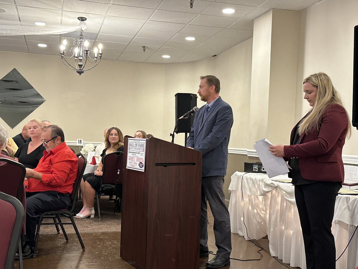 ✨Congratulations to Justin Korona <a href="/EFWarriors/">Elizabeth Forward HS</a> for being honored as a recipient of the 2025 Educator Recognition Award! 👏🍎 #EducatorRecognition #HallofFame
