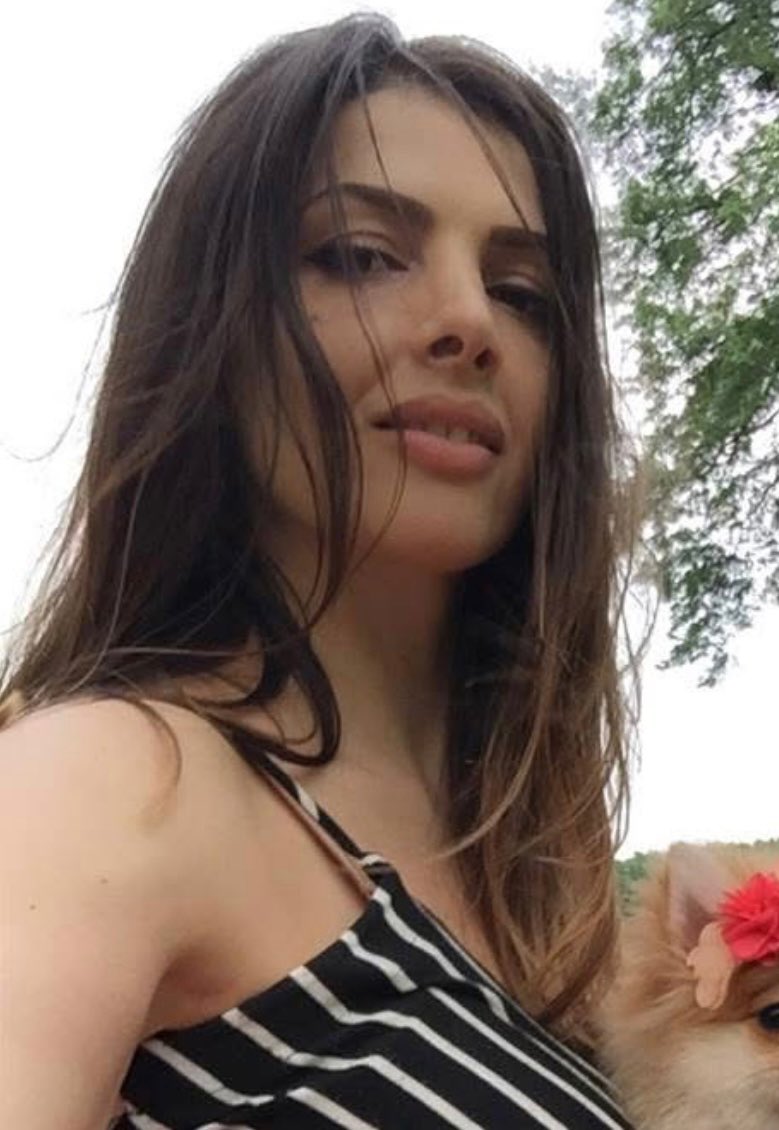 People I don’t know keep sliding into my DMs asking for money or retweets. 

What makes them think I’d do that? 

Anyone asking for this will get blocked. Wishing you a great weekend.