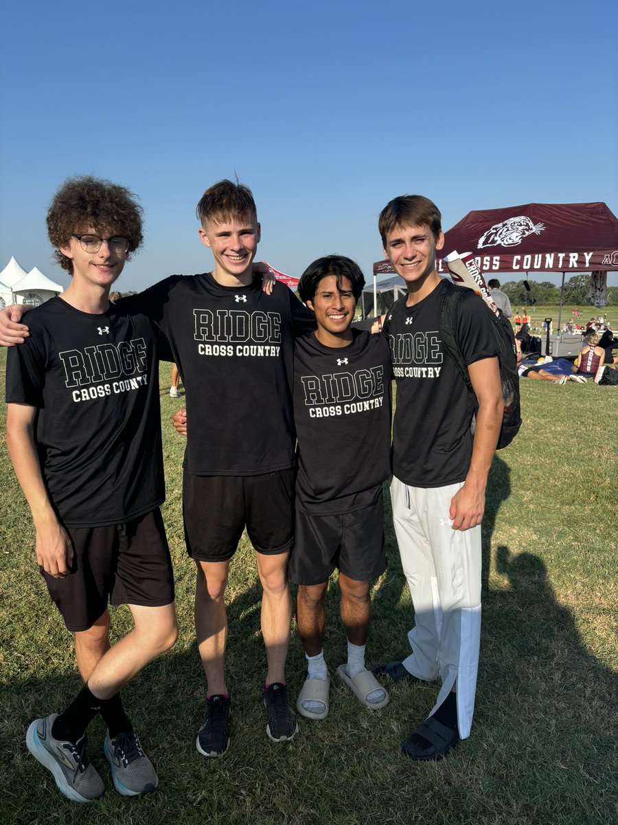 Fossil Ridge Track & Field/ Cross Country tweet media