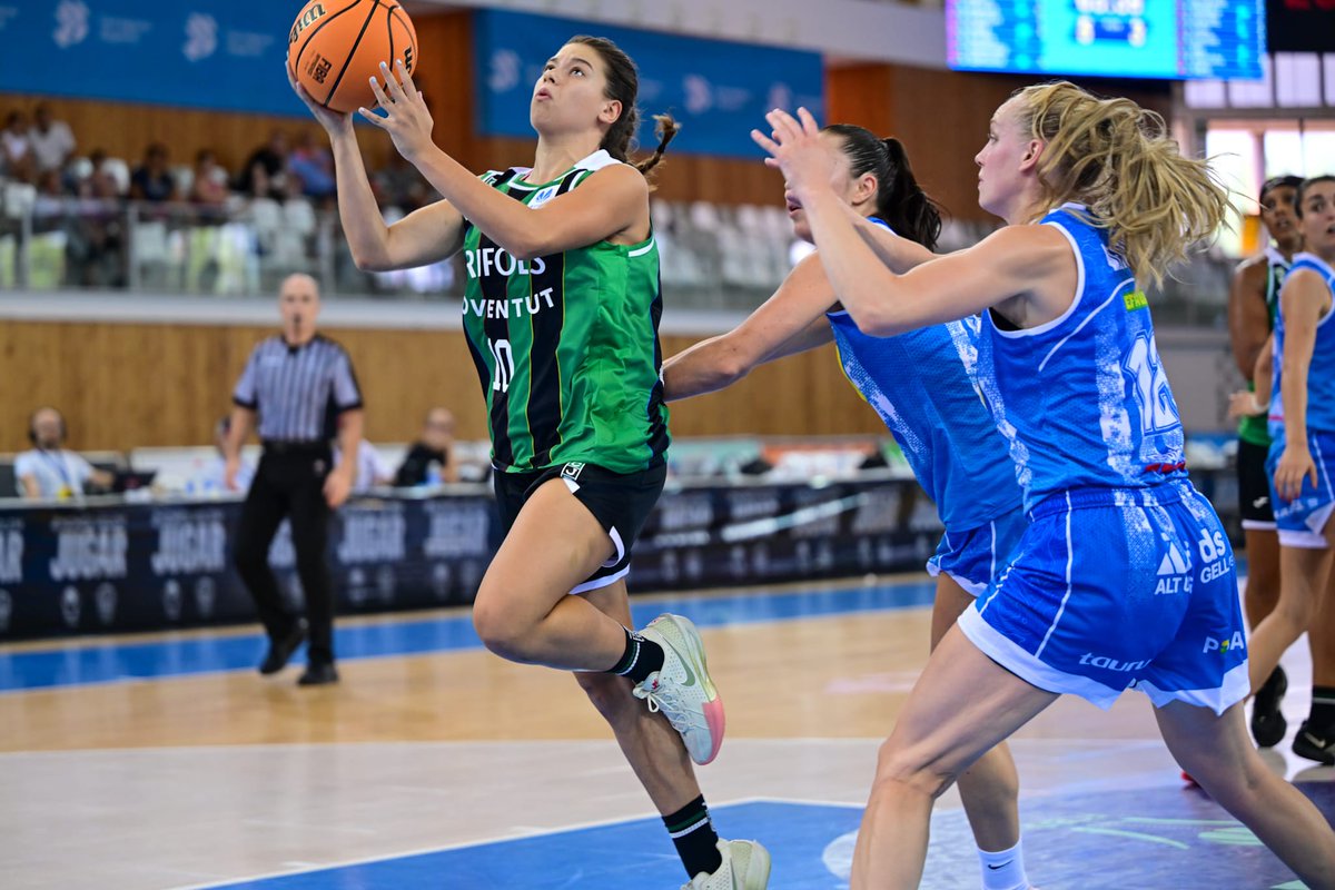 🏆 Semifinals de la 37a #LligaCAT 2025 Femenina de #Tarragona

🏀 FINAL
<a href="/sedisbasquet/">AE Sedis Bàsquet</a> 70 🆚 71 <a href="/Penya1930/">Club Joventut Badalona</a>

✅ Les badalonines buscaran demà el seu primer títol de Lliga Catalana Femenina! Felicitats

📊 msstats.optimalwayconsulting.com/v1/fcbq/get-cu…
➡️ basquetcatala.cat/noticies/11547
📸 flic.kr/s/aHBqjCuML7