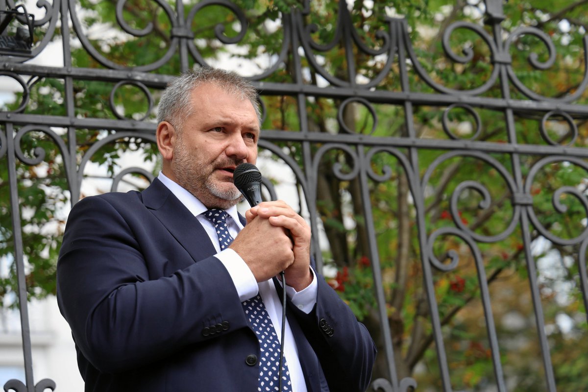 oko_press's tweet image. Min. Żurek przyspiesza rozliczenia ludzi Ziobry w sądach i prokuraturze. Również neosędziów w SN
@M_Jaloszewski @SN_RP_ #sądy #prokuratura #neosędziowie #okopress 
oko.press/zurek-rozlicze…